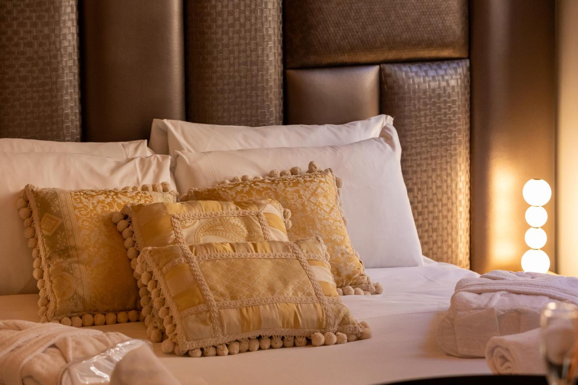 Fontana Di Trevi Roma Luxury Suite Exterior foto